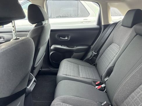 Used 2025 Honda HR-V LX image 17