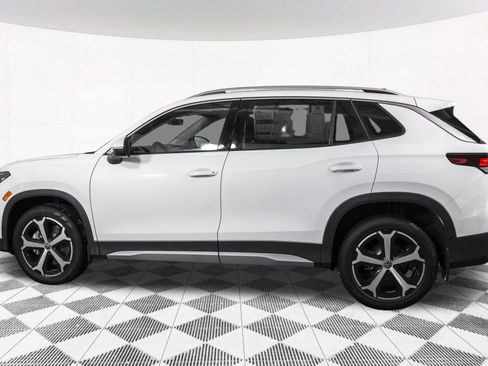 Used 2026 Volkswagen Tiguan SE w/ Panoramic Sunroof Package AWD/4WD image 18