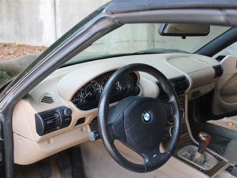 Used 2002 BMW Z3 2.5i image 18