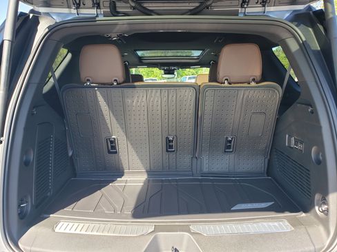 New 2026 Chevrolet Tahoe High Country RWD image 10