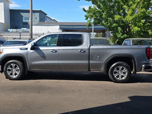 Used 2021 GMC Sierra 1500 SLT w/ X31 Off-Road Package AWD/4WD image 7