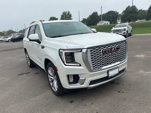 Used 2021 GMC Yukon Denali w/ Denali Ultimate Package AWD/4WD image 5