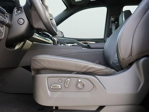 Used 2024 Cadillac Escalade Sport Platinum w/ Heavy-Duty Trailer Package image 42