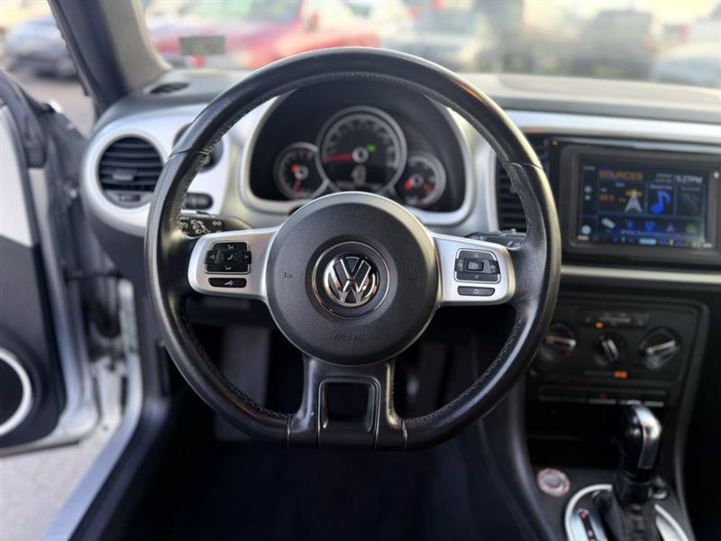 Used 2013 Volkswagen Beetle 2.5 FWD image 21