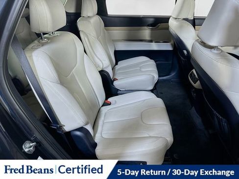 Used 2021 Hyundai Palisade SEL w/ Premium Package image 15