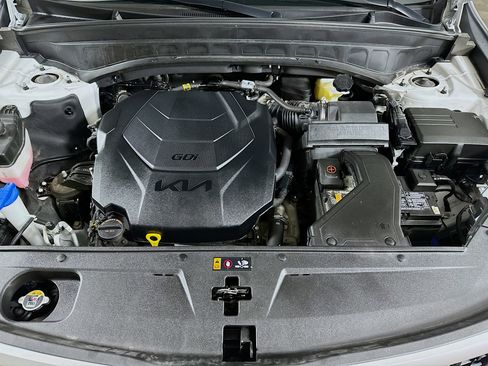 Used 2023 Kia Telluride EX w/ EX Captain's Chair Package image 32