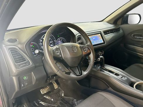 Used 2021 Honda HR-V Sport image 9