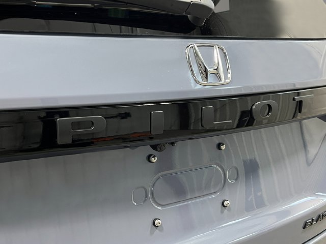 New 2026 Honda Pilot Black Edition image 7