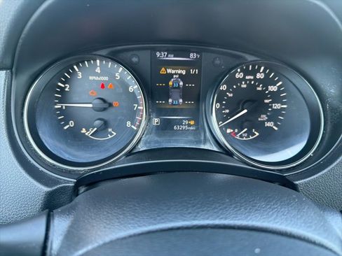 Used 2018 Nissan Rogue Sport S w/ S Appearance Package AWD/4WD image 13