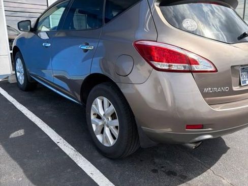 Used 2011 Nissan Murano SL FWD image 2