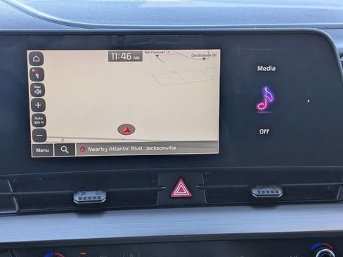 Used 2023 Kia Sportage EX image 22