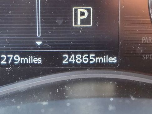 Used 2023 Nissan Kicks SV image 30