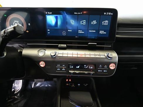 Used 2024 Hyundai Kona SEL image 5