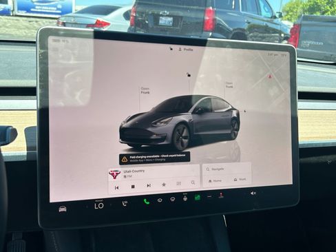 Used 2022 Tesla Model 3 Long Range AWD/4WD image 14