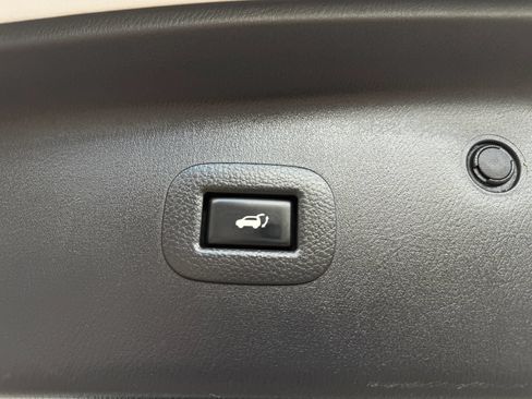 Used 2017 Nissan Armada SV w/ Driver Package AWD/4WD image 29