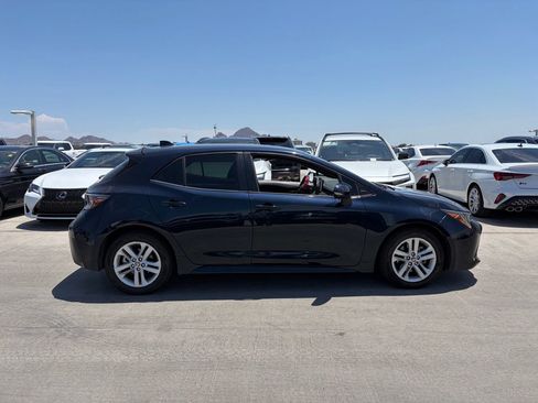 Used 2021 Toyota Corolla SE w/ Carpet Mat Package (TMS) FWD image 2