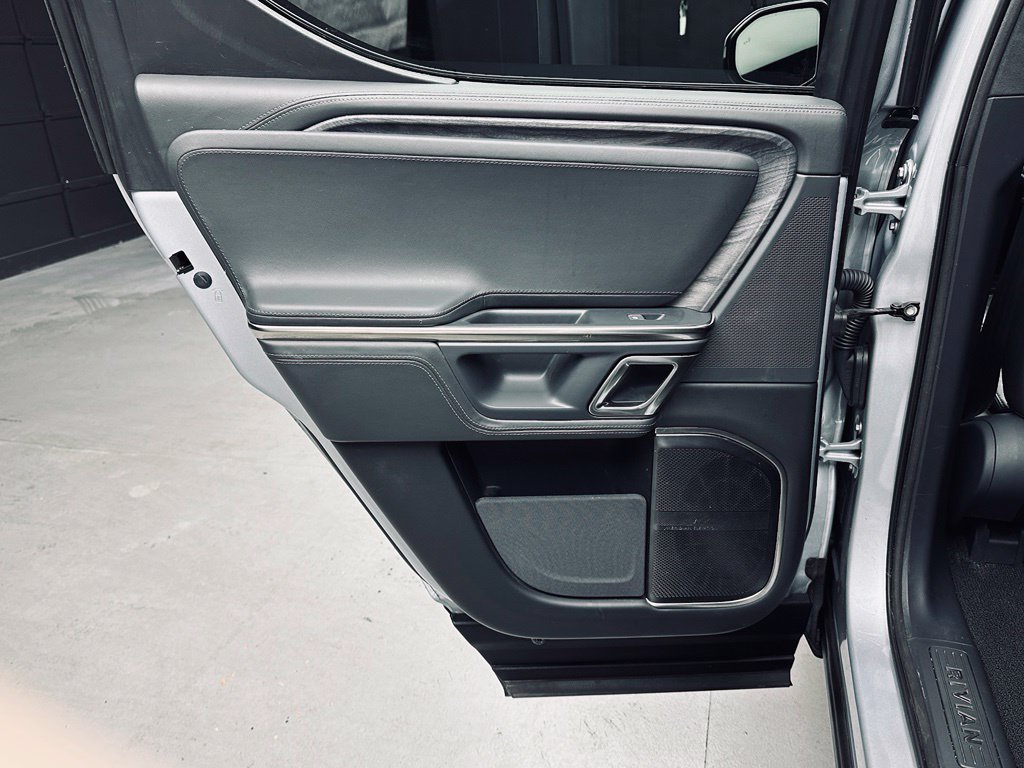 Used 2022 Rivian R1T Adventure AWD/4WD image 28