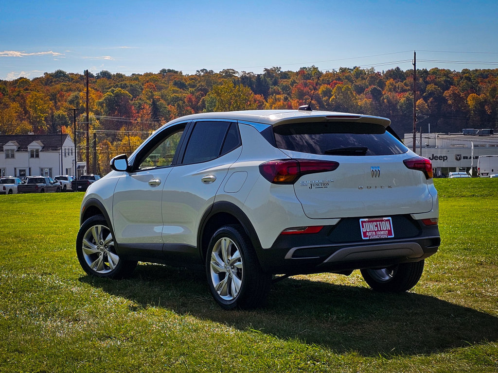 Used 2025 Buick Encore GX Preferred AWD/4WD image 6