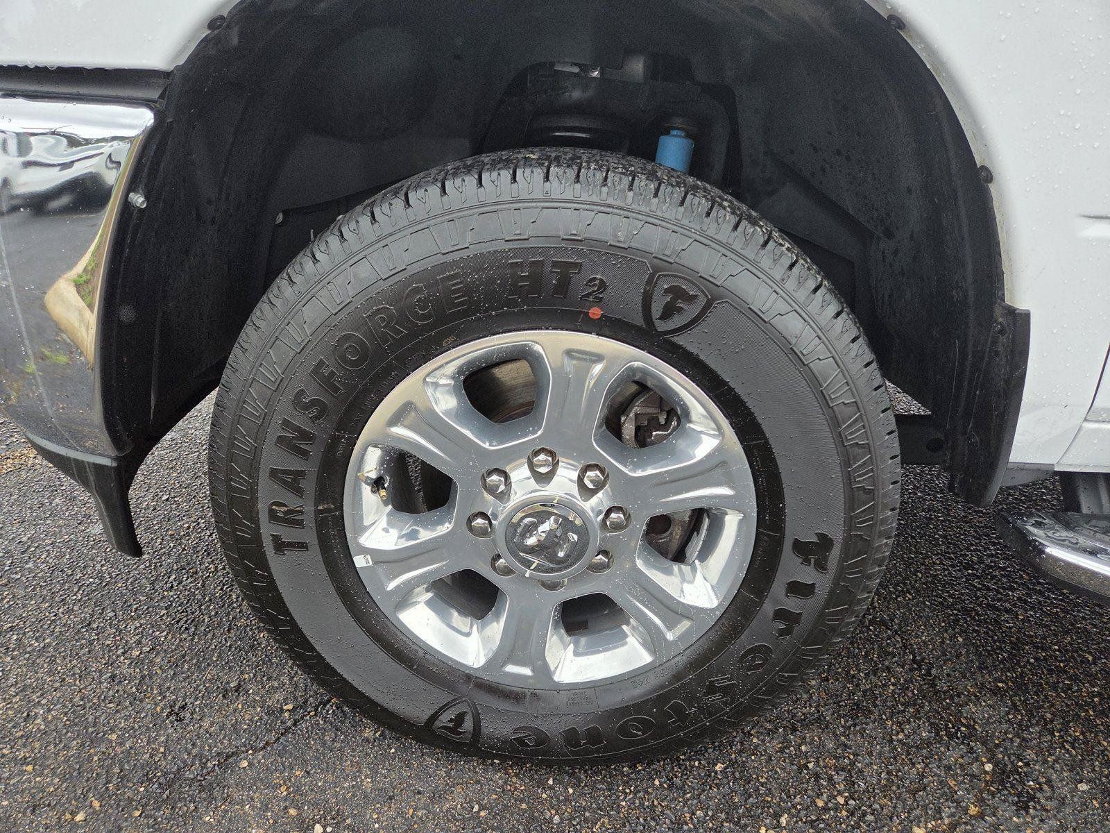 Used 2025 RAM 2500 Big Horn AWD/4WD image 35