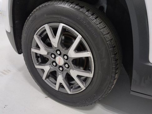 Used 2020 GMC Acadia SLE FWD image 31