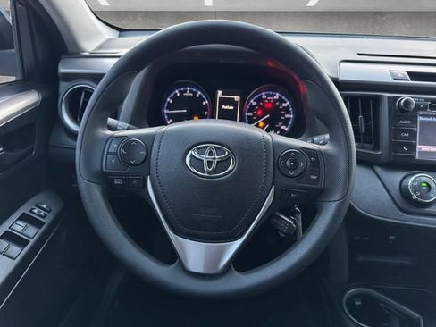 Used 2018 Toyota RAV4 LE image 21