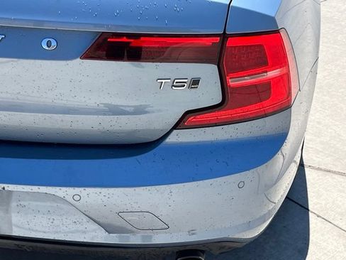 Used 2018 Volvo S90 T5 Momentum w/ Convenience Package AWD/4WD image 9