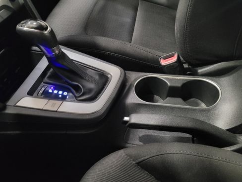 Used 2018 Hyundai Elantra SE w/ SE Connectivity Package 04 FWD image 26