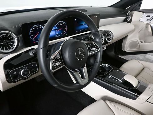 Used 2023 Mercedes-Benz CLA 250 image 6