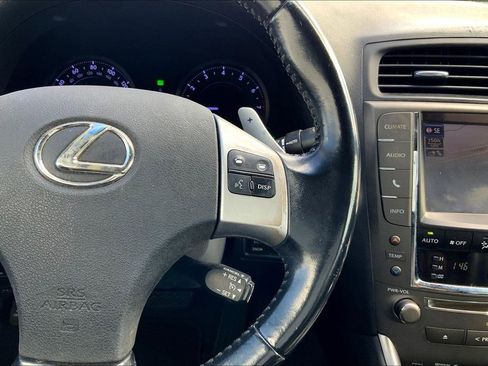Used 2015 Lexus IS 250C w/ Luxury Package RWD image 17