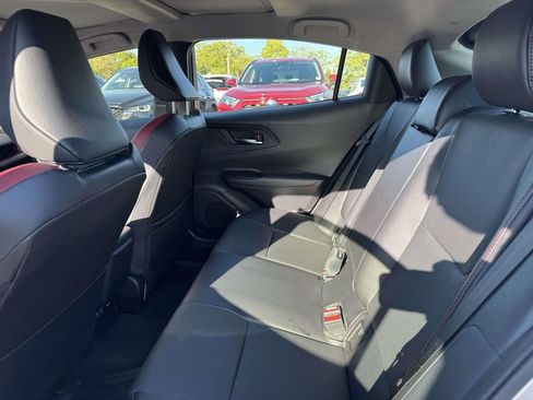 Used 2024 Toyota Prius Prime FWD image 11