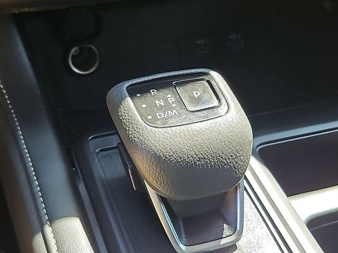 Certified 2024 Nissan Pathfinder S image 14