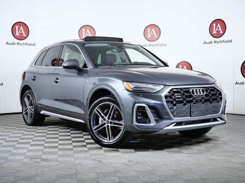 Used 2024 Audi Q5 e Premium Plus w/ Premium Plus Package image 1