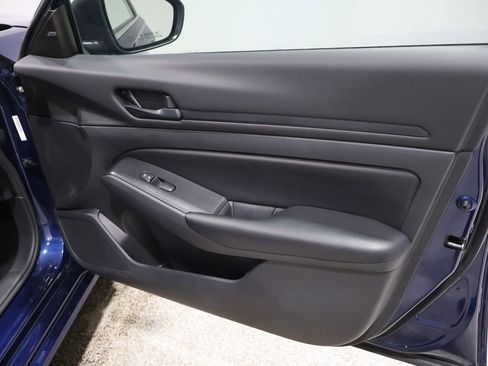 Used 2024 Nissan Altima 2.5 S image 23