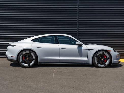 Used 2025 Porsche Taycan 4S AWD/4WD image 8