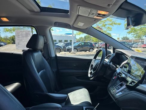Certified 2024 Honda Odyssey EX-L image 18