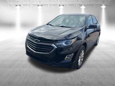 Used 2018 Chevrolet Equinox LT image 2