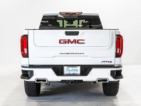 Used 2024 GMC Sierra 1500 AT4 w/ Technology Package AWD/4WD image 28