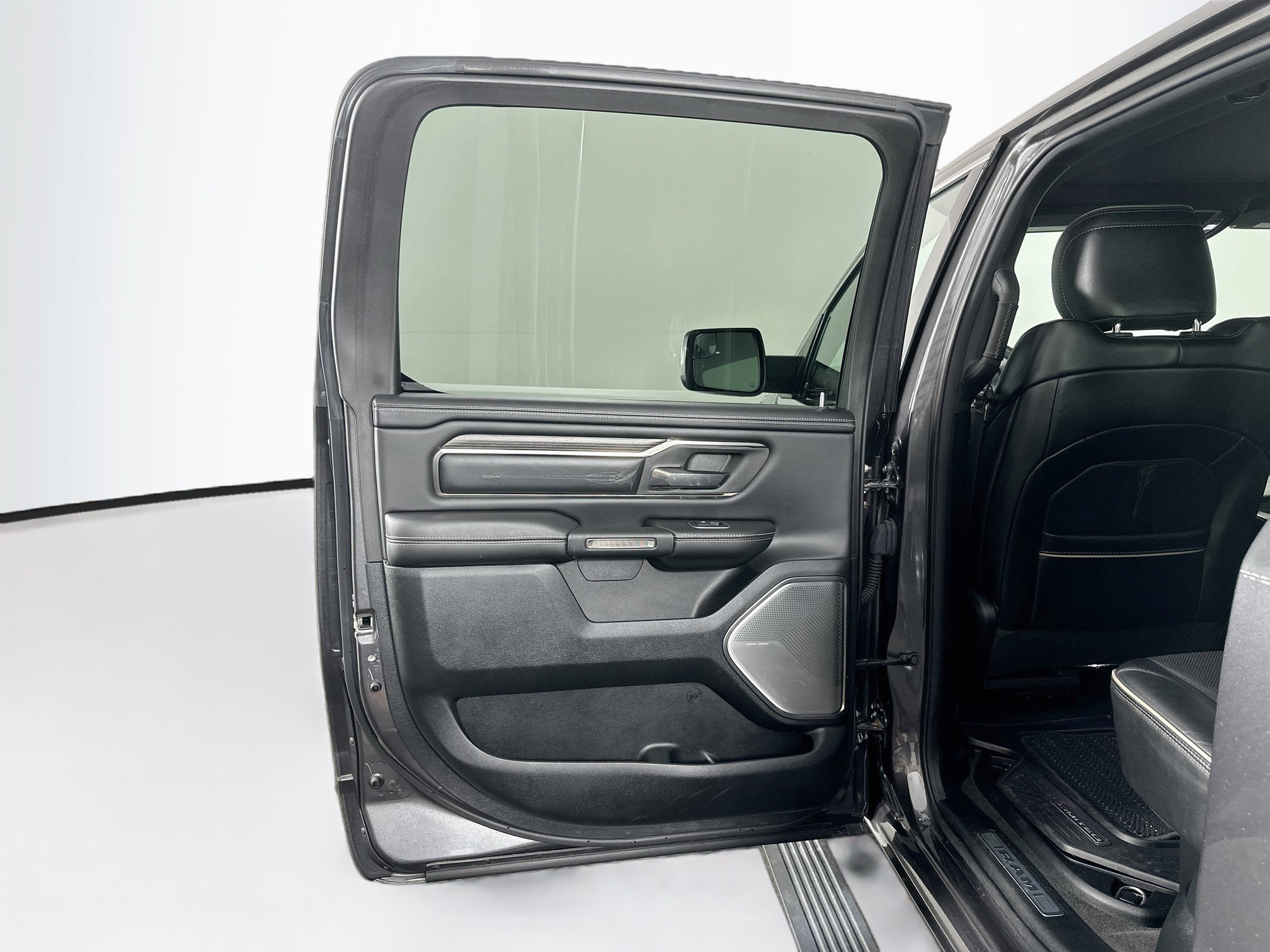 Used 2020 RAM 1500 Limited RWD image 27
