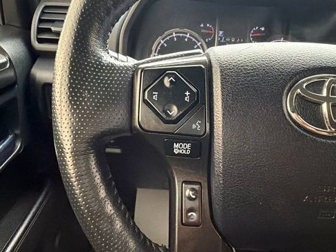 Used 2024 Toyota 4Runner TRD Off-Road Premium AWD/4WD image 29
