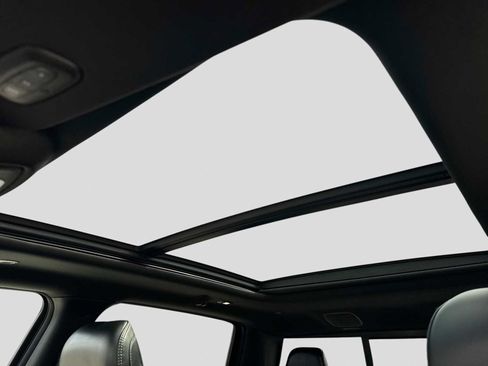 Used 2019 RAM 1500 Rebel AWD/4WD image 18