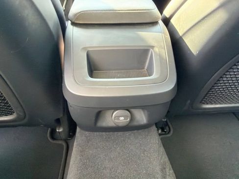 Used 2022 Volvo S60 B5 Momentum AWD/4WD image 18