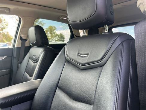 Used 2019 Cadillac XT5 Luxury image 17