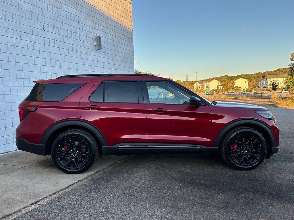 New 2027 Ford Explorer ST w/ Sun And Sound Package AWD/4WD image 4