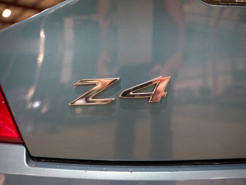 Used 2005 BMW Z4 2.5i image 35