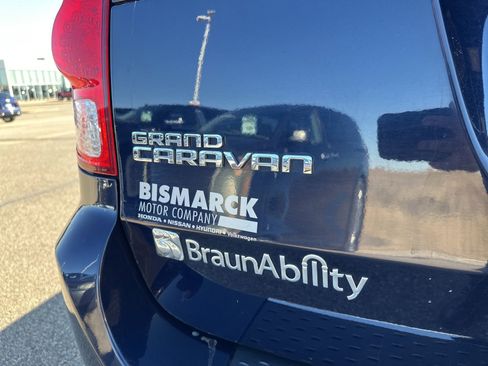 Used 2014 Dodge Grand Caravan SE w/ Quick Order Package 29E SE FWD image 5
