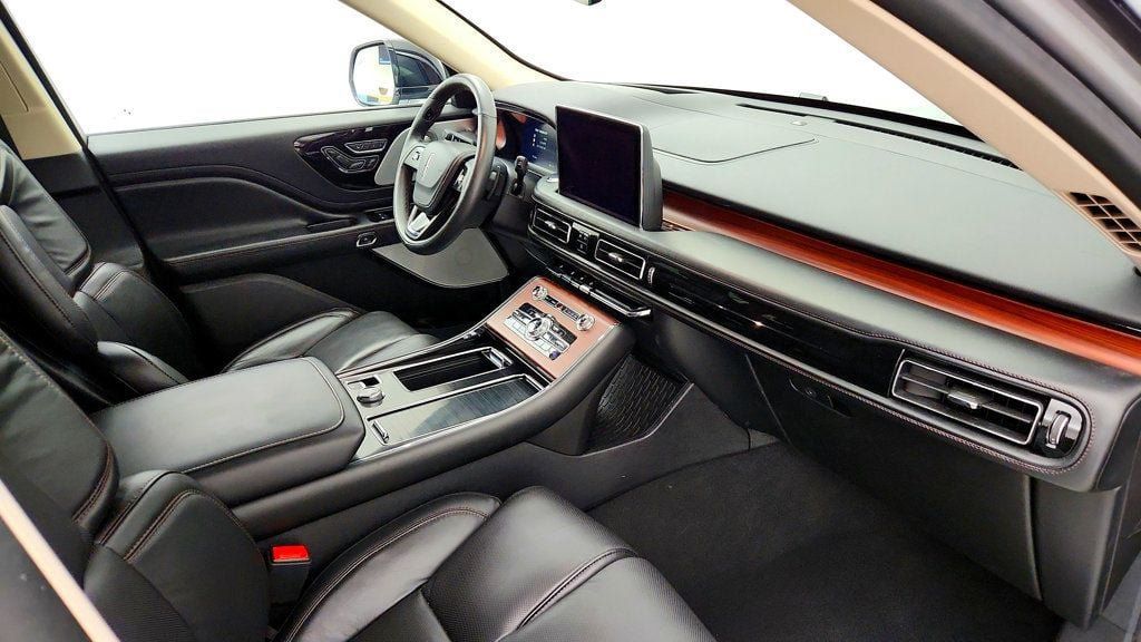 Used 2022 Lincoln Aviator Grand Touring w/ Equipment Group 301A AWD/4WD image 23