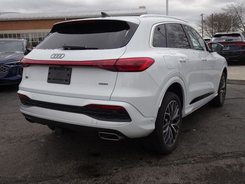 Certified 2025 Audi Q5 Premium Plus w/ Premium Plus image 5