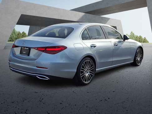 Used 2022 Mercedes-Benz C 300 4MATIC Sedan image 6
