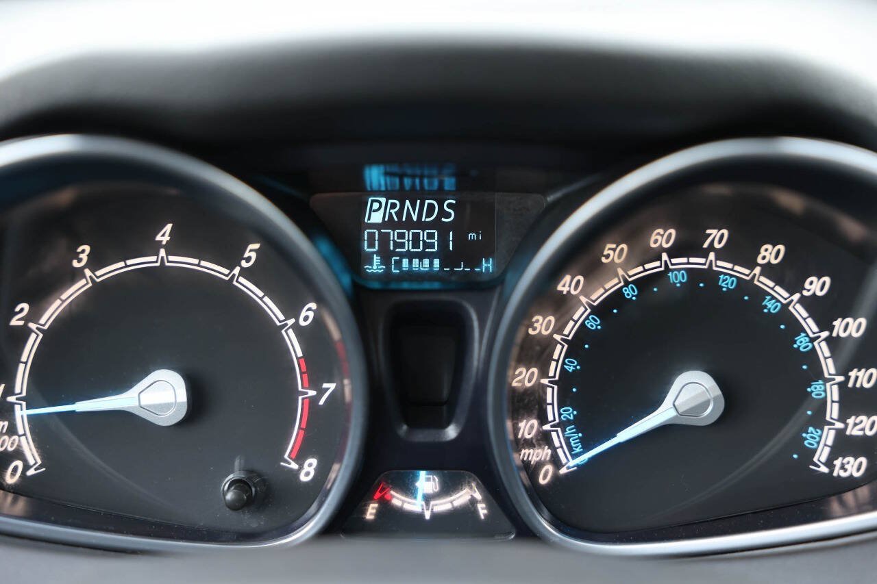 Used 2015 Ford Fiesta SE FWD image 21