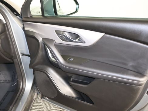 Used 2025 Chevrolet Blazer LT image 39